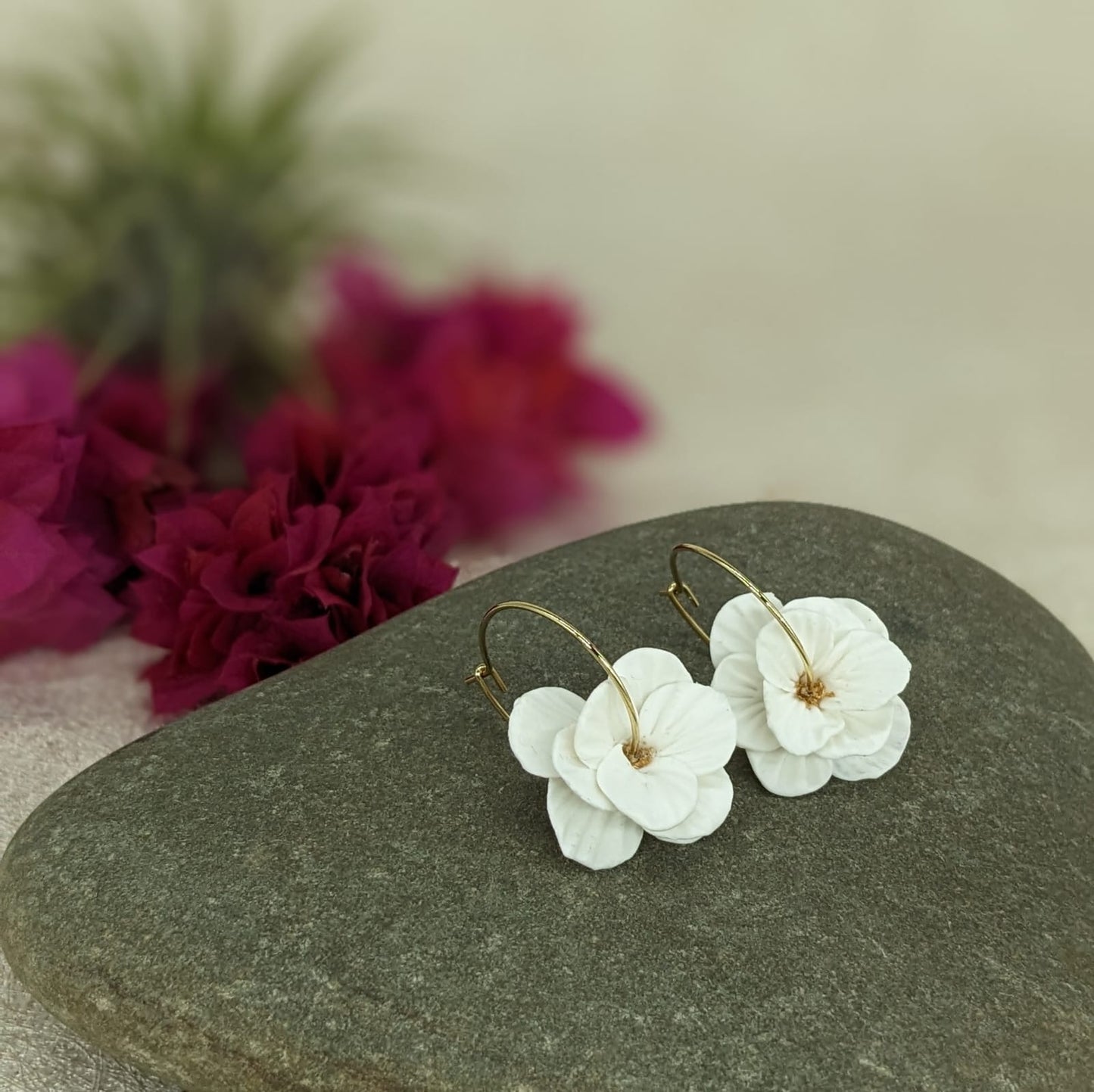 White Periwinkles