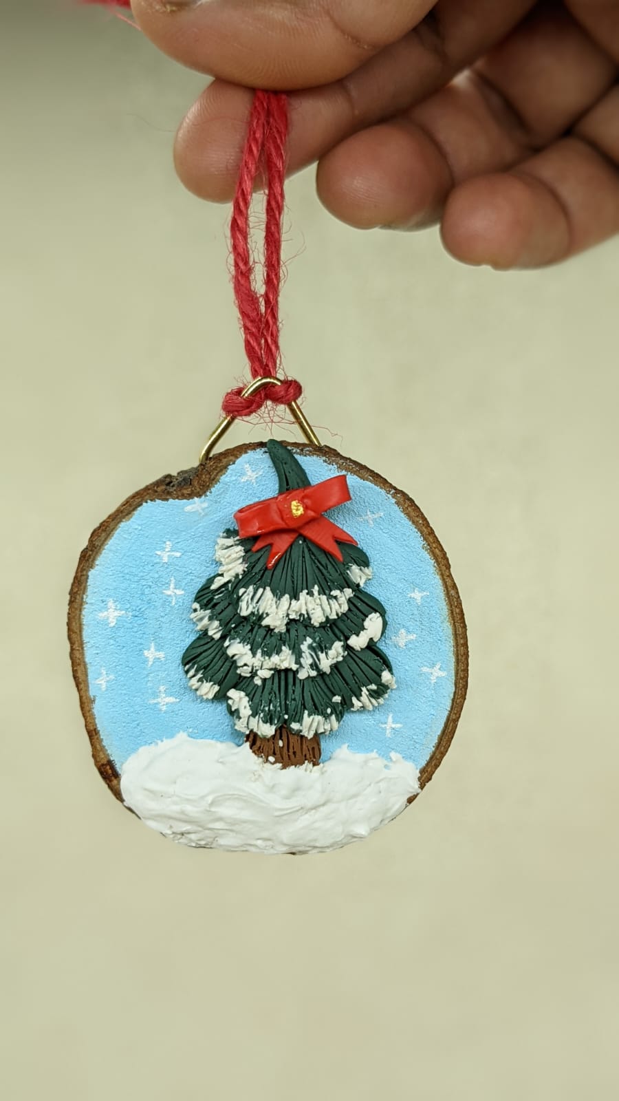 Xmas Tree on Natural Wood Slice - Christmas Tree Ornament