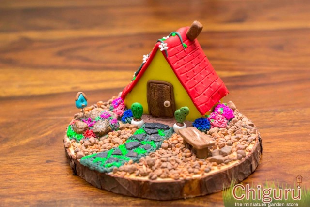 Miniature House on wood log home decor